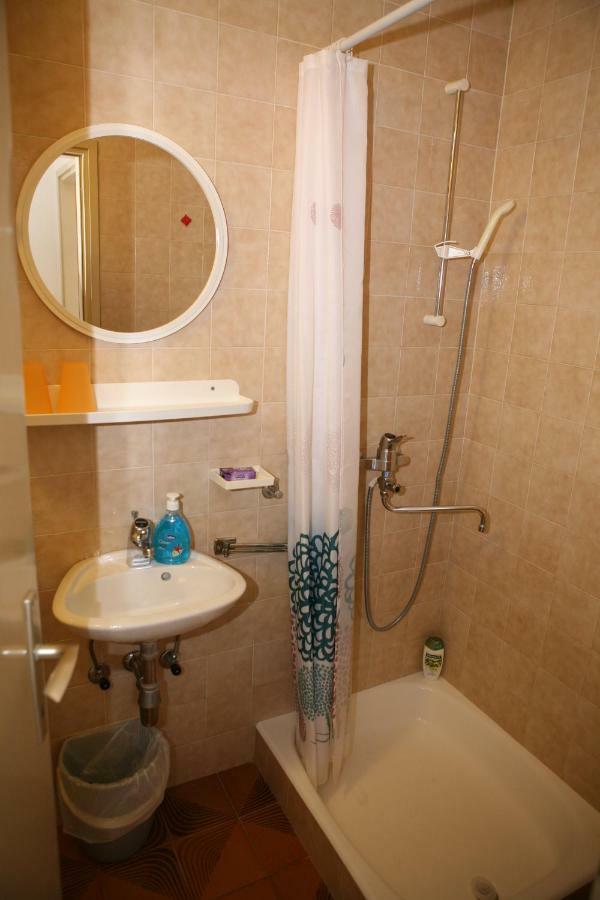 Rooms And Apartments Kurtovic سيغيت دونيي المظهر الخارجي الصورة